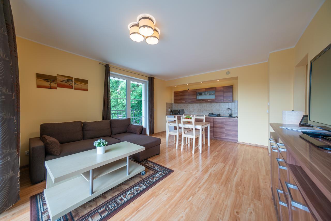 Rentplanet - Apartamenty Mickiewicza ชกลาร์สกา ปอเรมบา ภายนอก รูปภาพ