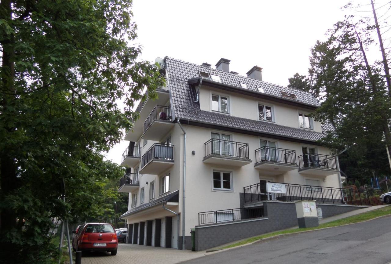 Rentplanet - Apartamenty Mickiewicza ชกลาร์สกา ปอเรมบา ภายนอก รูปภาพ